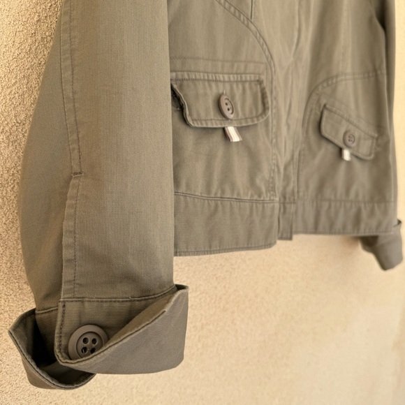 Kenzie cotton, lightweight, zip up jacket in sage | Sz 14 - Picture 4 of 8